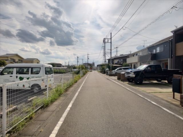 【前面道路含む現地写真】の画像