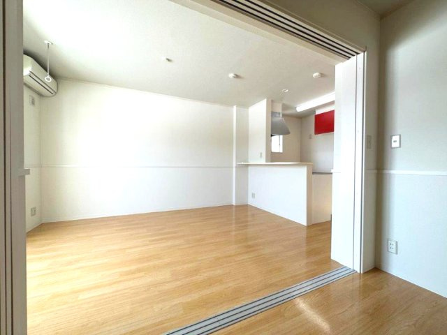 盛岡市緑が丘１丁目のアパートの居間・リビング|※入居中の為、同タイプ別のお部屋の写真となります。