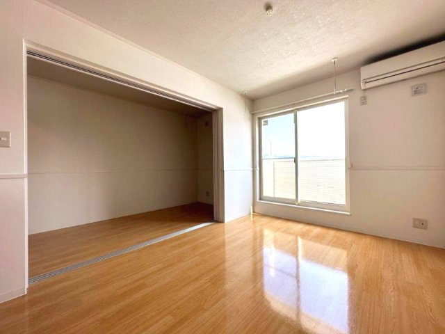 盛岡市緑が丘１丁目のアパートの居間・リビング|※入居中の為、同タイプ別のお部屋の写真となります。