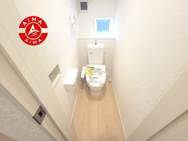 福岡市南区高木2丁目第3-2棟（2号棟）のトイレ|トイレ・ウォシュレット付。快適で衛生的な洗浄機能付温水シャワートイレです。