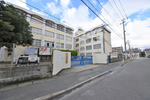 福岡市南区高木2丁目第3-2棟（2号棟）の周辺|高木小学校
