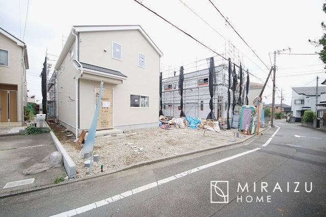 【外観】 | 贅沢な暮らしにぴったり設備が魅力♪家事導線の良い水回りで毎日綺麗家事もラクラク♪早朝、夜間問わず現地見学＆周辺環境ご案内致します♪