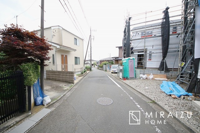 【前面道路含む現地写真】 | 日当たりの良いお家は嬉しいですよね。それぞれ価値観が分かれる箇所です、実際に内覧して日当たりの心地よさをご体感下さいね♪