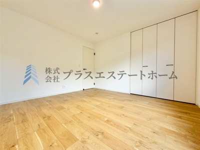 【洋室】 | 須磨区多井畑池ノ奥口新築戸建 | 洋室はシンプルな配色にしていますので、お客様好みの家具を配置頂けます♪