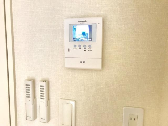 レクエルドの内装|カメラ付インターホン