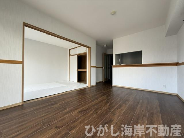 マイキャッスル平塚IIIのダイニング|新規リフォーム完了！　12.6帖　LDK