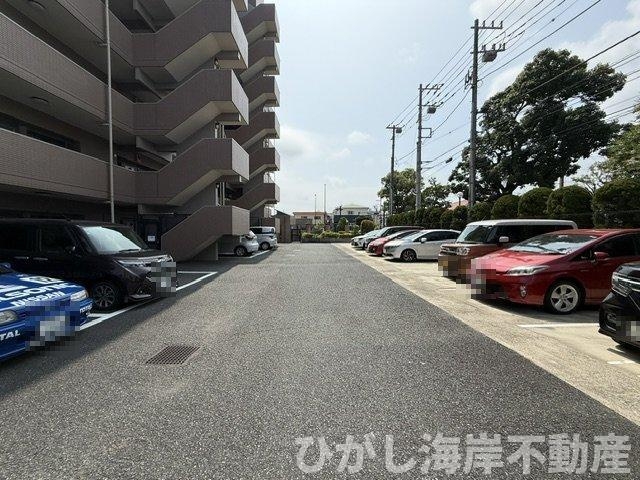マイキャッスル平塚IIIの駐車場|敷地内駐車場