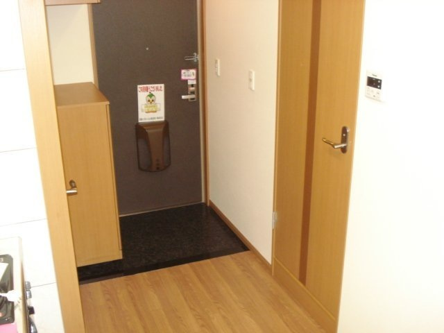 横浜市旭区さちが丘の賃貸マンションの玄関|シューズボックスございます♪