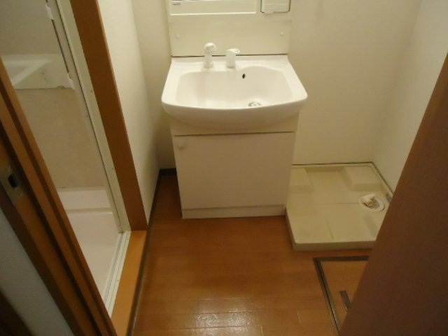 横浜市旭区西川島町の賃貸マンションの洗面所