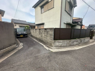 【前面道路含む現地写真】 | 毛穴町　売土地 | 自由設計対応ですので、お好きな間取りで個性あふれる住まいにしてくださいね！