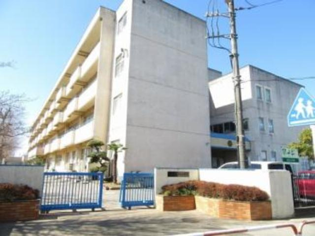 久喜市立青毛小学校まで1057m