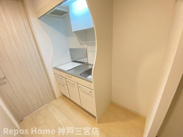 セレニテ神戸元町のキッチン