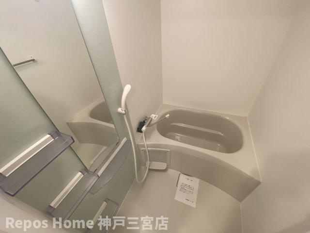 セレニテ神戸元町の浴室