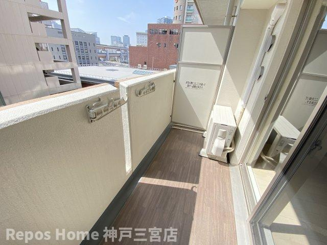 セレニテ神戸元町のバルコニー