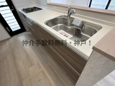 【キッチン】 | 神戸市須磨区竜が台6丁目　新築戸建A号棟　仲介手数料無料！ | 使いやすいキッチンです