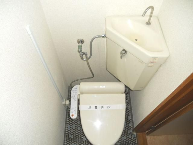 松戸市根本の賃貸マンションのトイレ