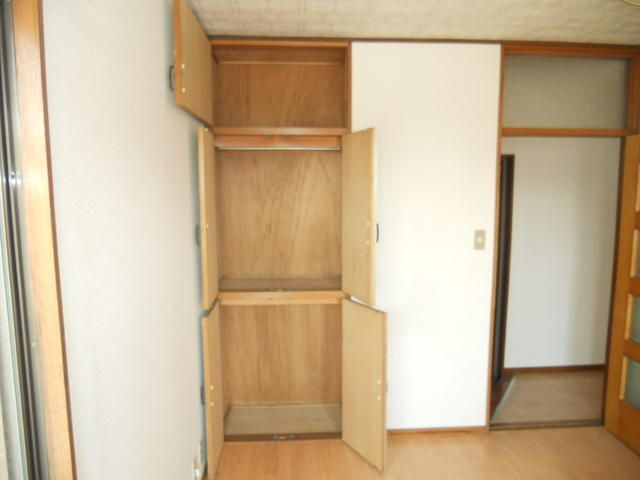 松戸市根本の賃貸マンションの収納