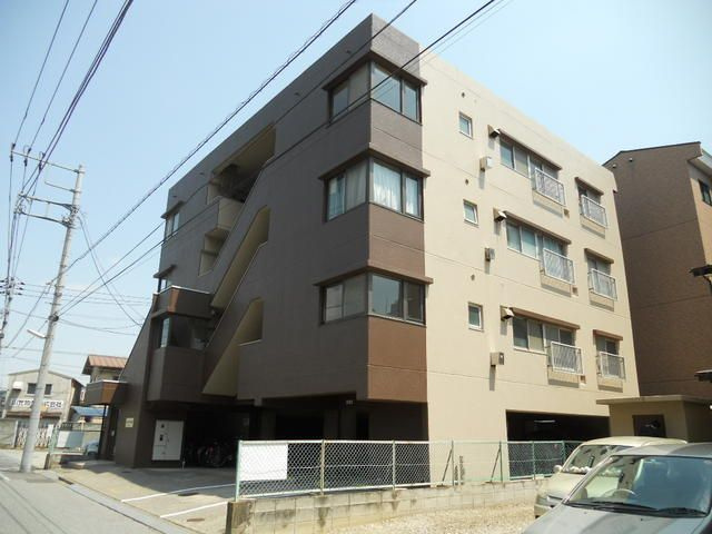 松戸市根本の賃貸マンションの外観