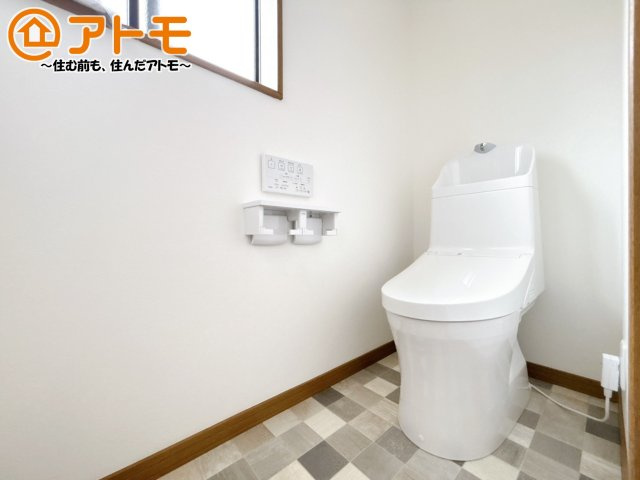【トイレ】 | 裾野市二ツ屋　中古一戸建て | ２つトイレがあるので朝も混みあわずに使うことができます！