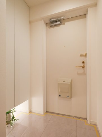 セザールスカイリバーの玄関|セザールスカイリバー：玄関にはシューズボックスがあり靴もスッキリ収納可能です！