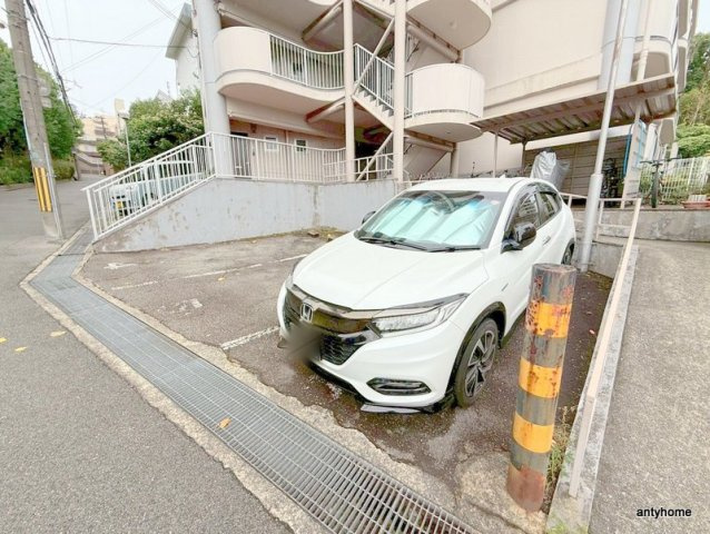 スタシア緑地公園　仲介手数料無料の駐車場