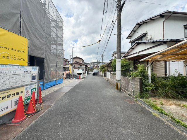 SUN COURTーサンコート－小倉南区志井１丁目【小倉南区　新築戸建て】の前面道路含む現地写真|現地撮影　2026,8,30　SUN COURTーサンコート－小倉南区志井１丁目【小倉南区　新築戸建て】