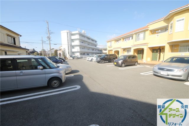ノートルハウスⅡの駐車場