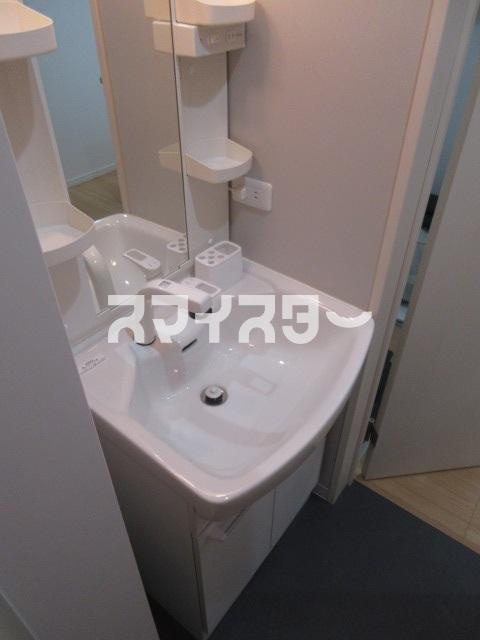 立川市羽衣町２丁目のアパートの独立洗面台