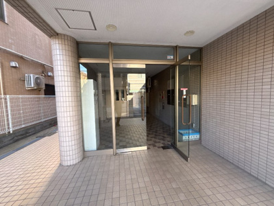 【エントランス】 | グレイス中村