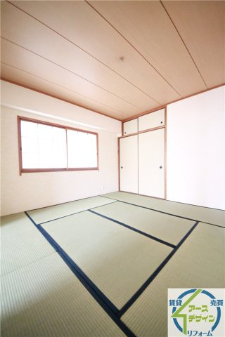 岸本マンションの和室
