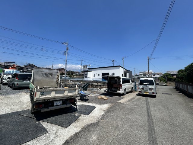 新築　高崎市引間町 全2区画　2号棟の前面道路含む現地写真|現地写真　東側接道幅員約4.7ｍ