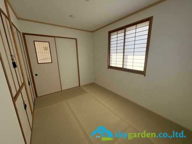 藤沢市宮原　中古戸建の和室|畳の上でゆっくりとくつろげる和室です