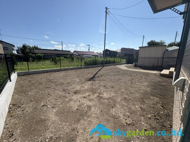 藤沢市宮原　中古戸建の庭|この広い庭が魅力！