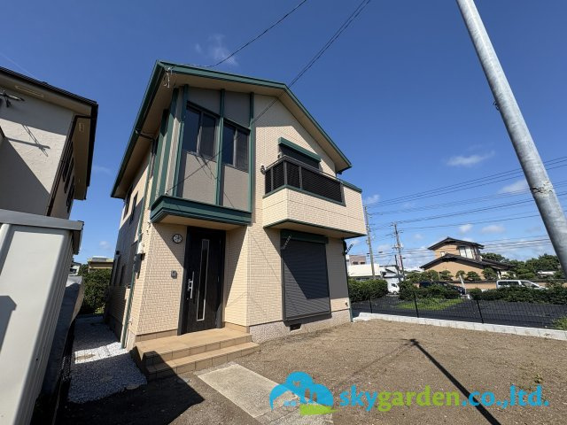 藤沢市宮原　中古戸建の外観|南側開けてますので日照・開放感良好