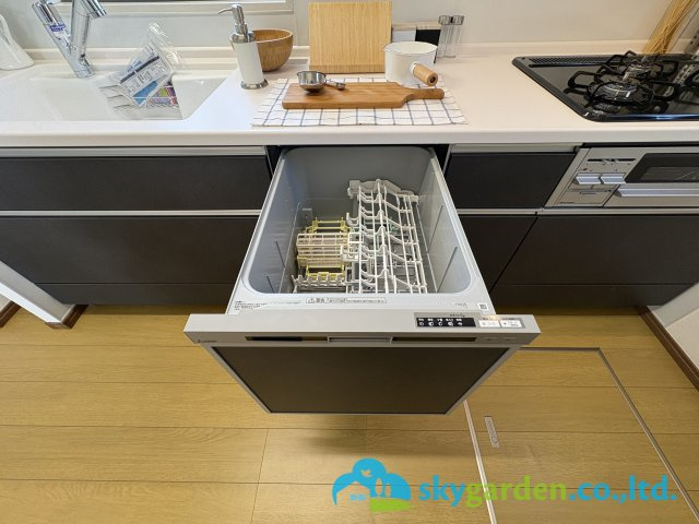 藤沢市宮原　中古戸建のキッチン|食洗機付いてます