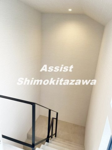 Inari新代田のロビー