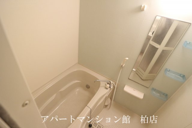 ピサンリの浴室