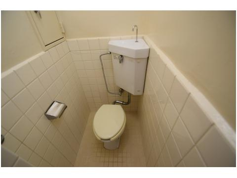 高槻市中川町の賃貸マンションのトイレ