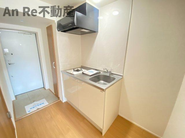 川口市戸塚東２丁目のアパートのキッチン