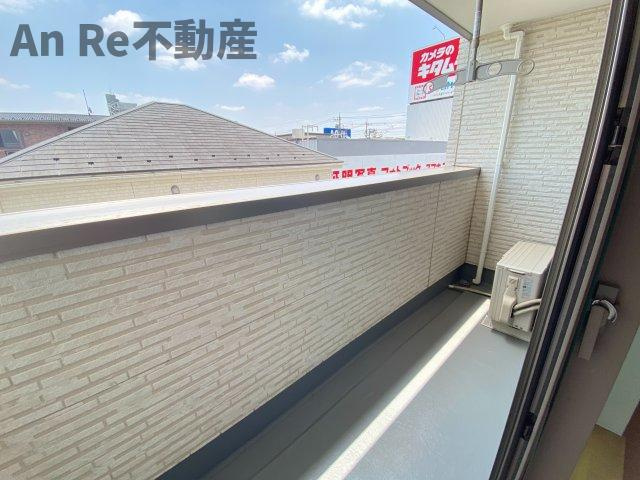 川口市戸塚東２丁目のアパートのバルコニー
