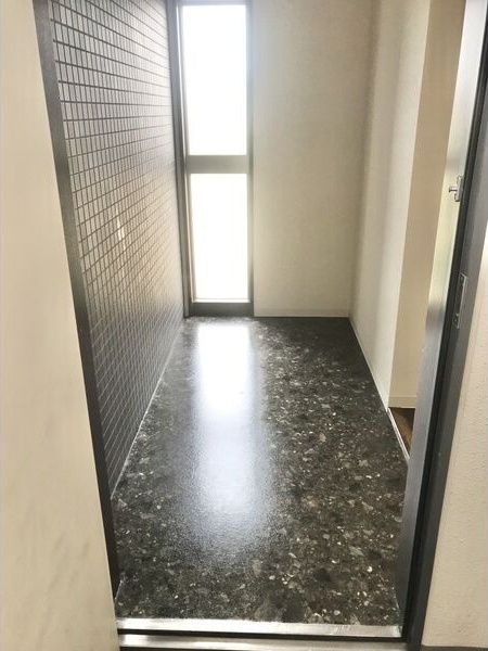 グラン　シャリオの玄関