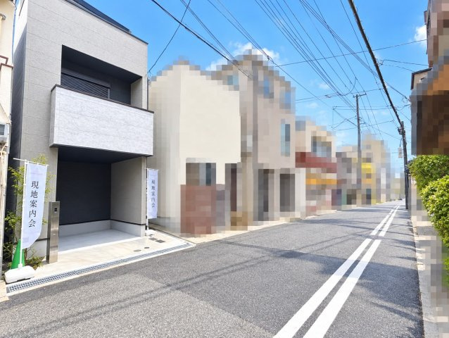 菊水町7丁目 新築戸建の前面道路含む現地写真