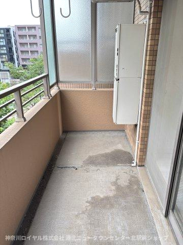 【バルコニー】