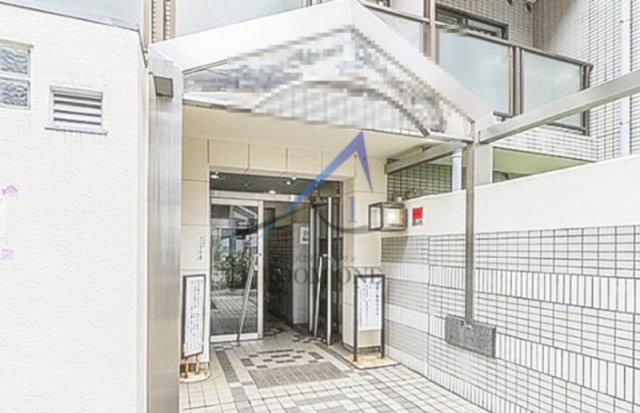 ペガサスマンション渋谷本町のエントランス|エントランスです。