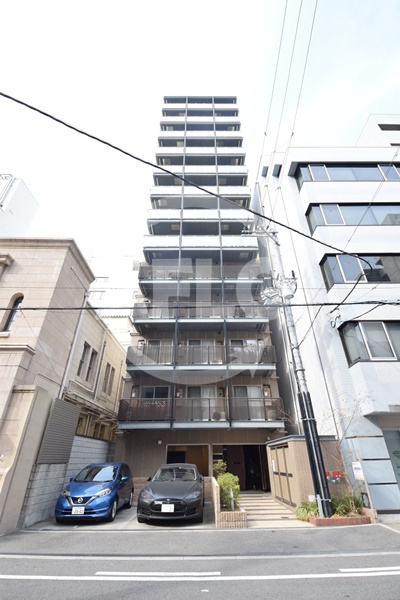 アーバンフラッツ心斎橋の外観|La Douceur心斎橋（ラドゥセール心斎橋）　スタイリッシュな外観