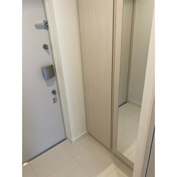 名古屋市中区橘１丁目の賃貸マンションの玄関