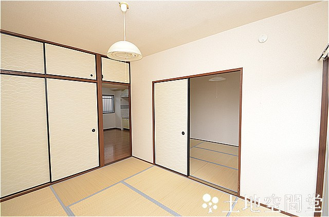シャトレ上の原の寝室