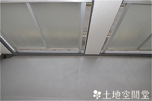 シャトレ上の原のバルコニー