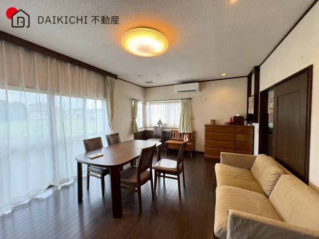 【居間・リビング】 | 鳩山町大豆戸　中古戸建