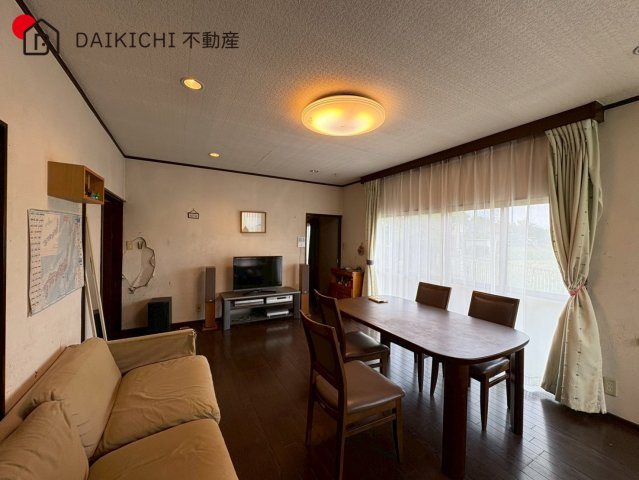 【居間・リビング】 | 鳩山町大豆戸　中古戸建